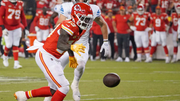 Lions spoil Chiefs' home opener, rally for a 21-20 win