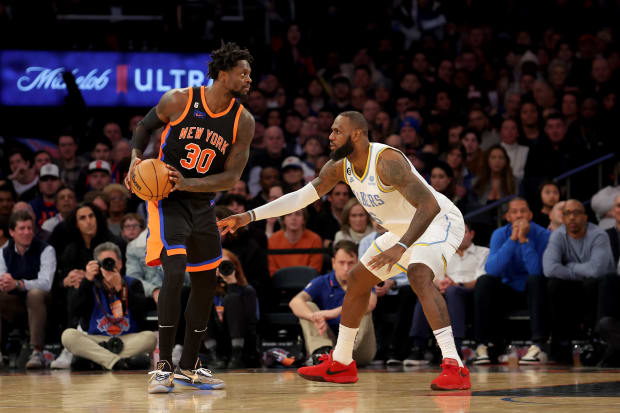 LeBron James Debuts Nike LeBron 20 'Liverpool F.C.' in MSG