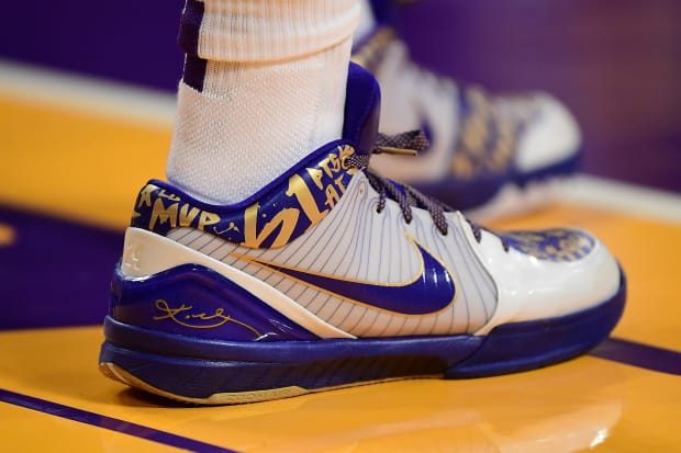 every nike kobe shoe