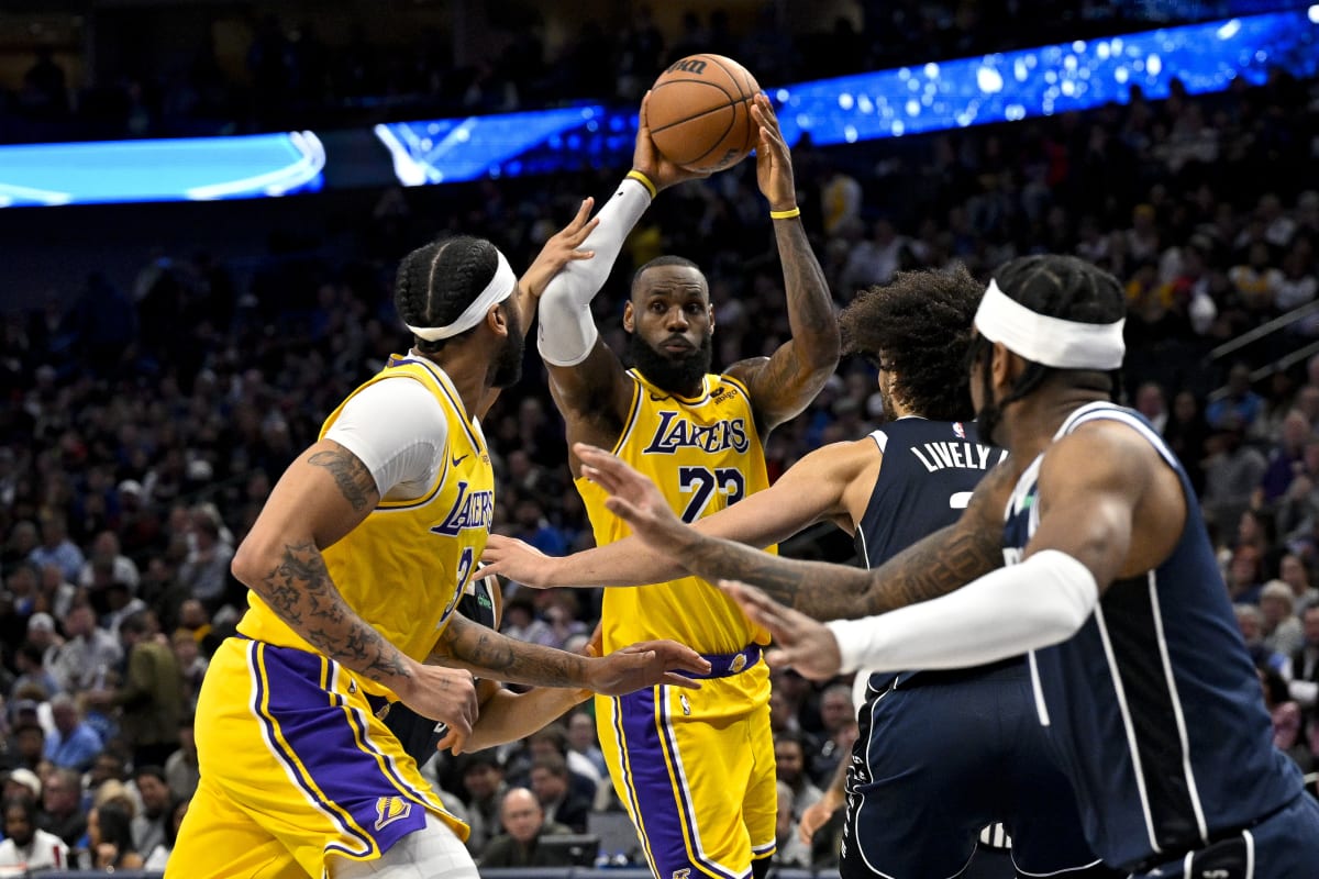 Dallas Mavericks Edge Out Los Angeles Lakers 127-125 In Nail-Biting ...