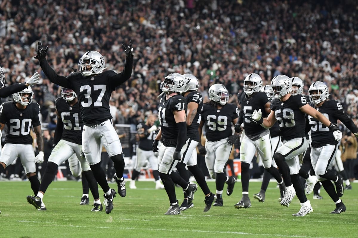 Raiders Projected to Make a Splash on Defense