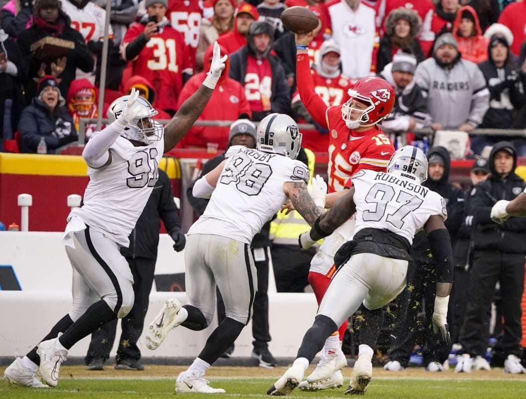 Following Emotional Win, Raiders Now Focused on Colts