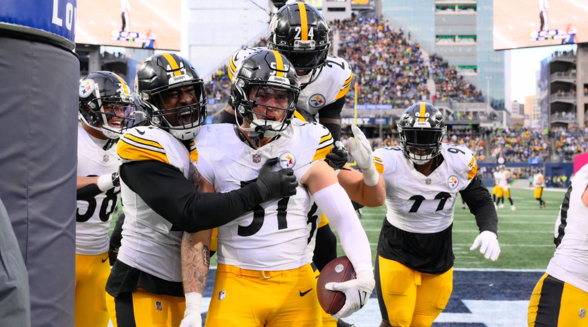 Steelers Ninth Win Extends Incredible Streak for Coach Mike Tomlin