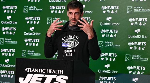Aaron Rodgers Touts Legalization of Psychedelics at Conference
