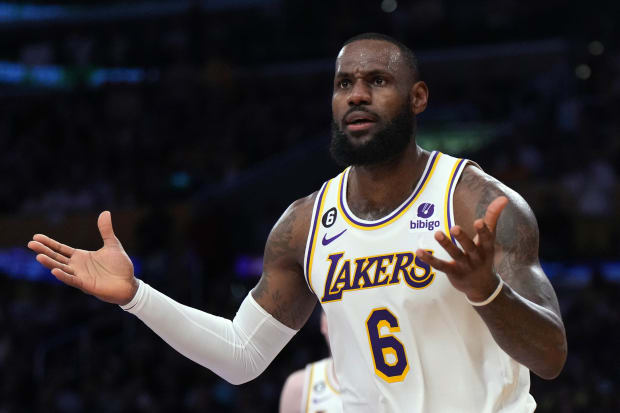 LeBron James Comically Takes Issue With Unrealistic Basketball Scene From 1980's Film