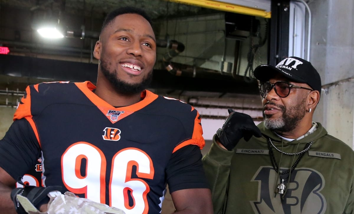 Look: Katie Blackburn and Duke Tobin Visit Carlos Dunlap's New Restaurant -  BVM Sports