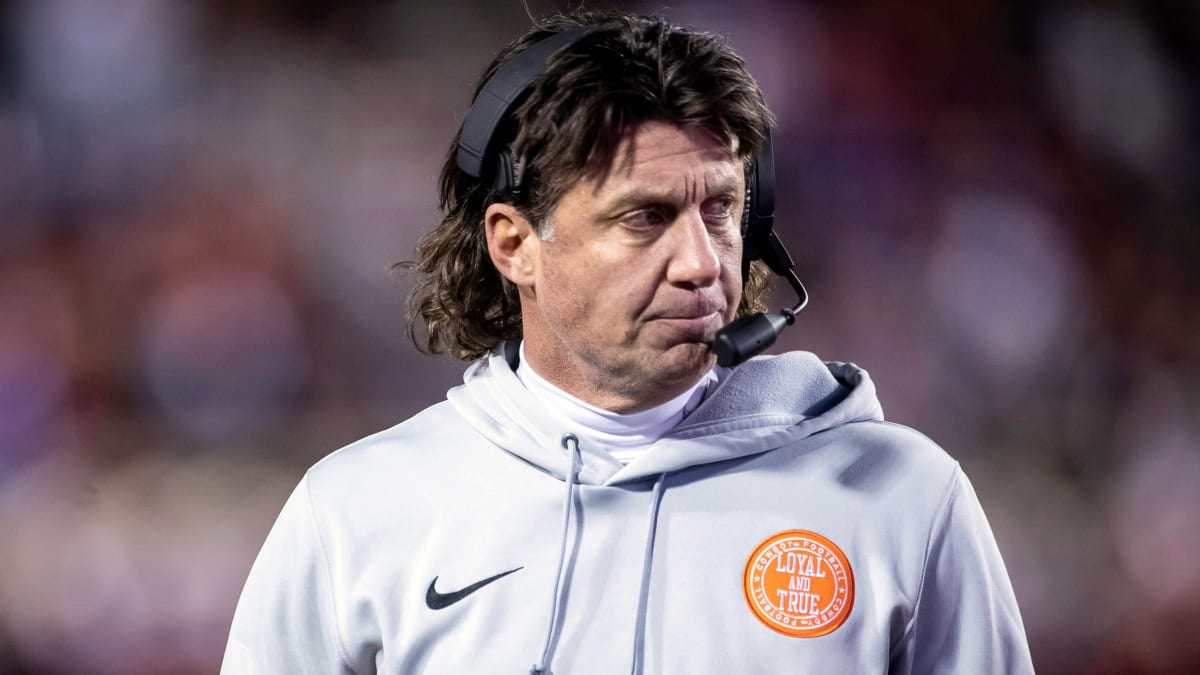 Mike Gundy Shows College Coaches Not Professors: Unchecked