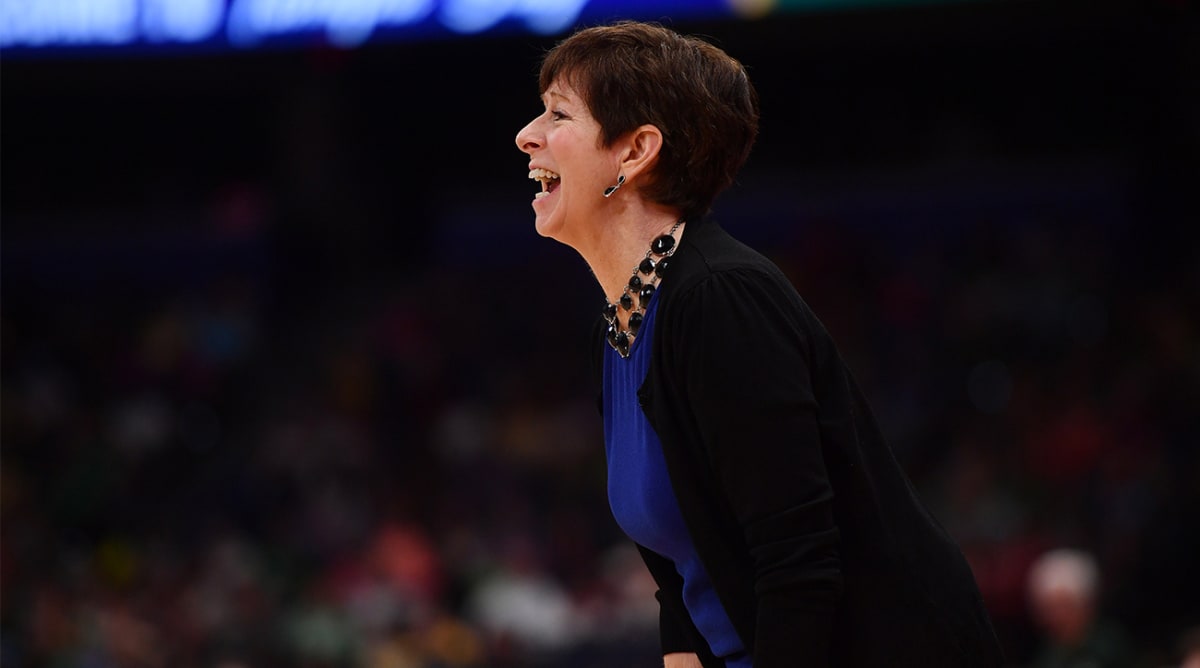 Legendary Notre Dame Basketball Coach Muffet McGraw to Step Down