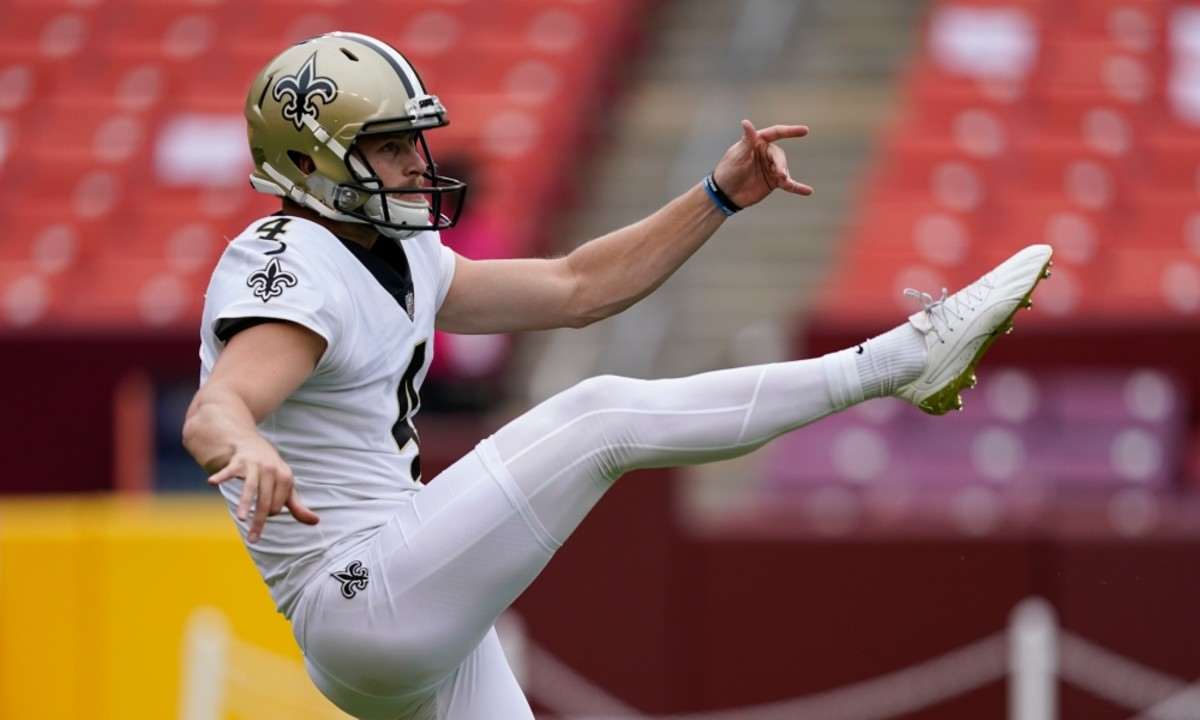 Saints Re-Sign Punter Blake Gillikin