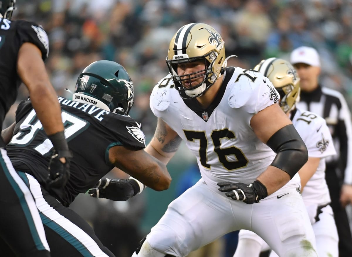 Report: Saints Sign Calvin Throckmorton to One-Year Contract Extension