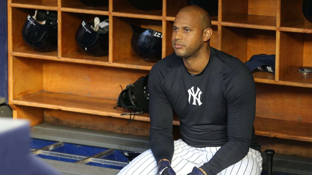 Aaron Hicks sits out vs. Blue Jays after Daunte Wright shooting