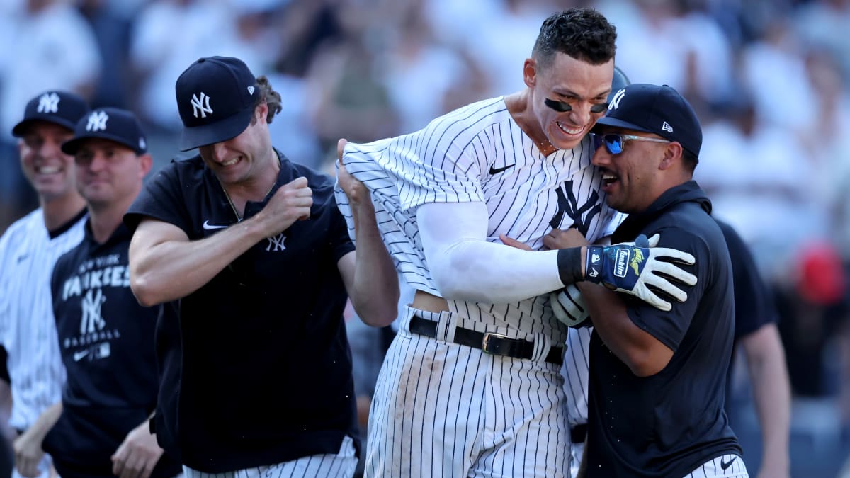 Stephen Curry is reportedly helping San Francisco Giants sign Aaron Judge