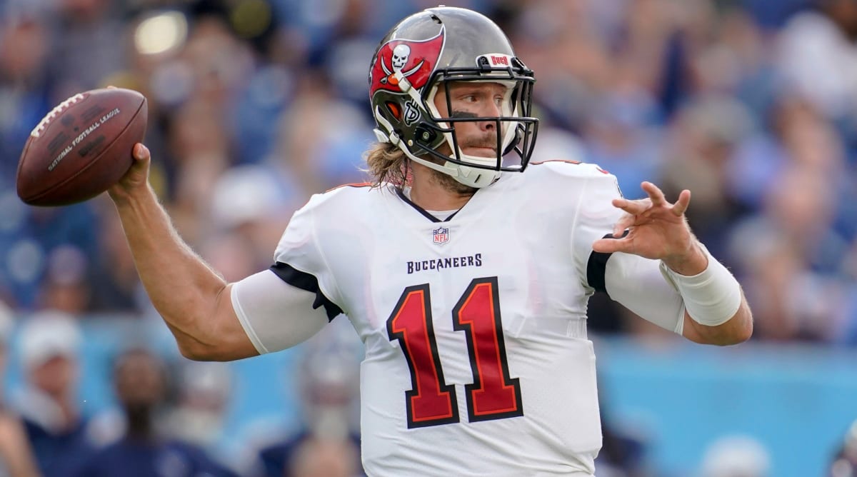 Tampa Bay Bucs QB Blaine Gabbert helps rescue 4 in helicopter