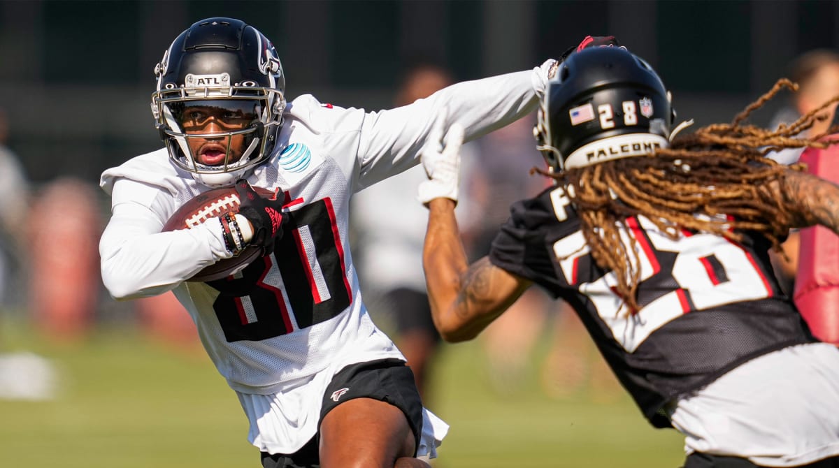 Falcons cut WR Batson from practice squad after arrest