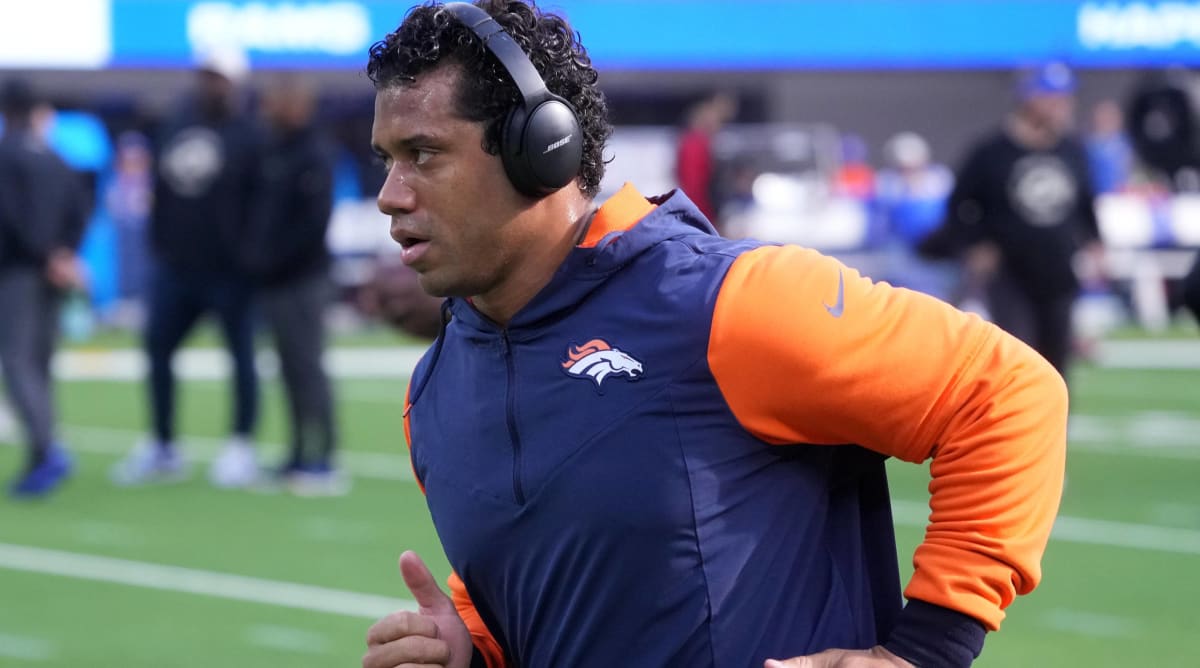 Broncos' Russell Wilson plans to examine his entire routine and