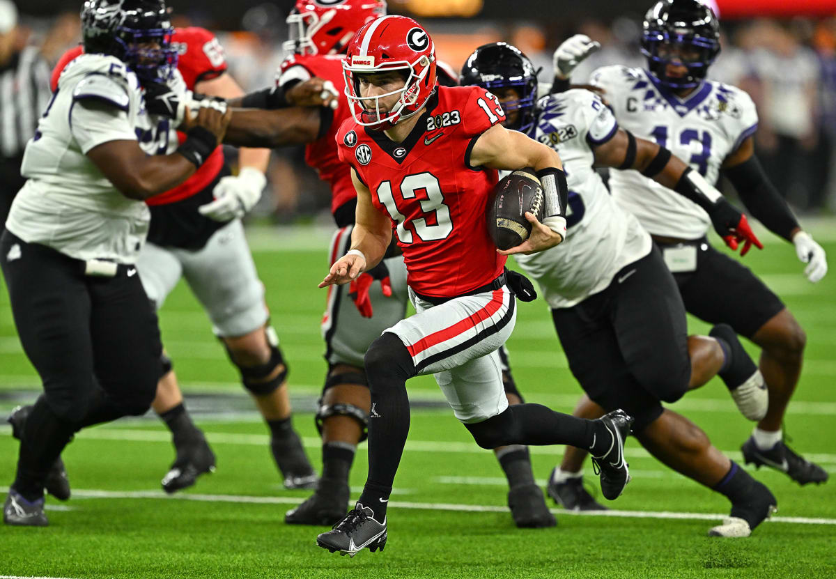 Titans center interrupts College GameDay, yells for Georgia football