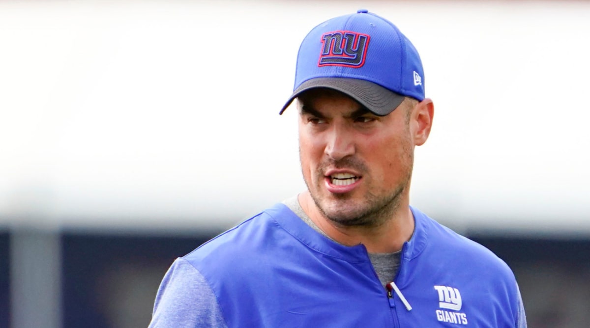 Texans request to meet with Giants OC Mike Kafka