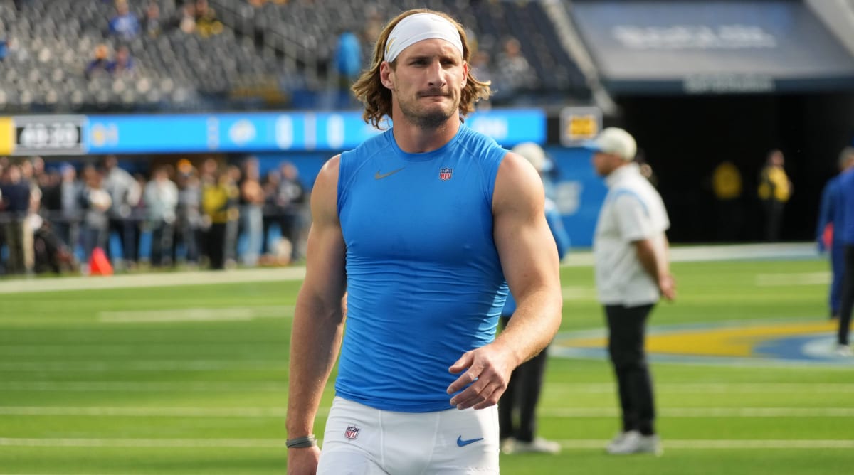 hot football bros on X: Joey Bosa loves showing it off - shirtless or  bulge in pants?  / X