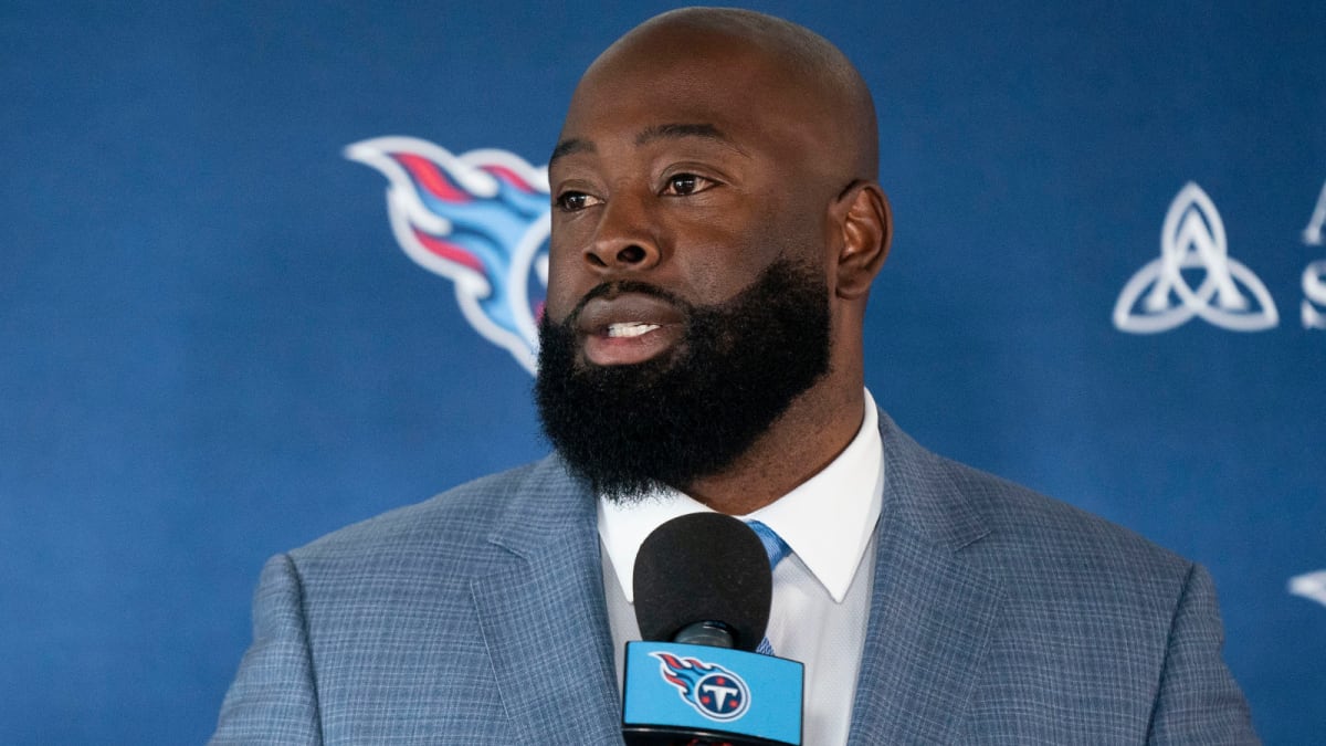 Titans introduce Ran Carthon as new GM