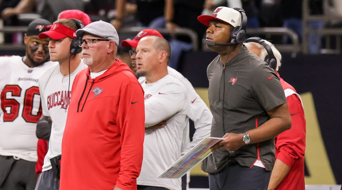 Tampa Bay Buccaneers Expected To Move On From Offensive Coordinator Byron  Leftwich After Playoff Loss