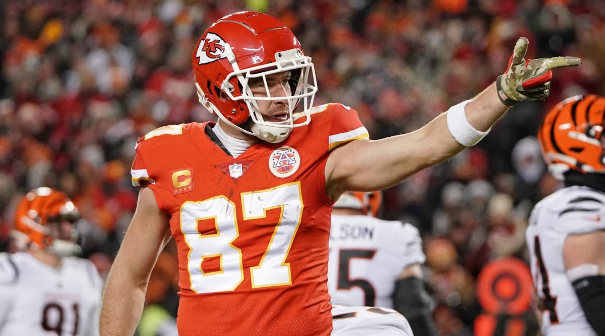 Kelce Doesn't Want Chiefs Fans Messing With Rocky Statue