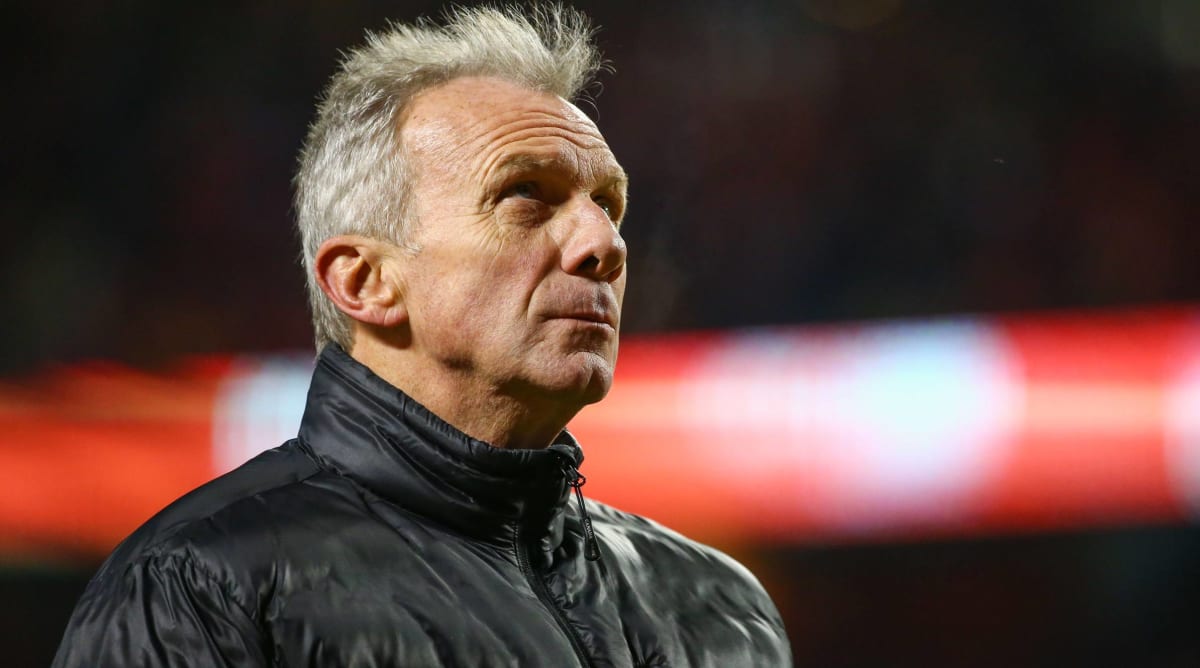 Joe Montana's Final 49ers Contract Illustrates Just How Far The