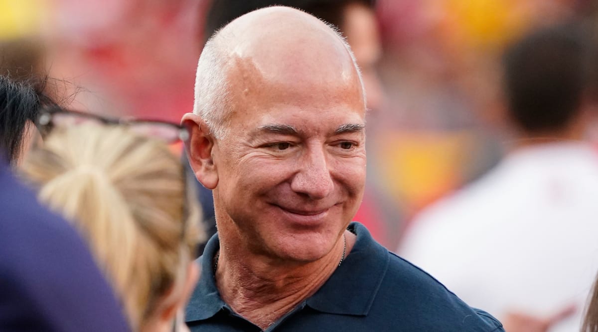 Jeff Bezos hires Allen & Company to evaluate Washington Commanders bid,  says report - SportsPro