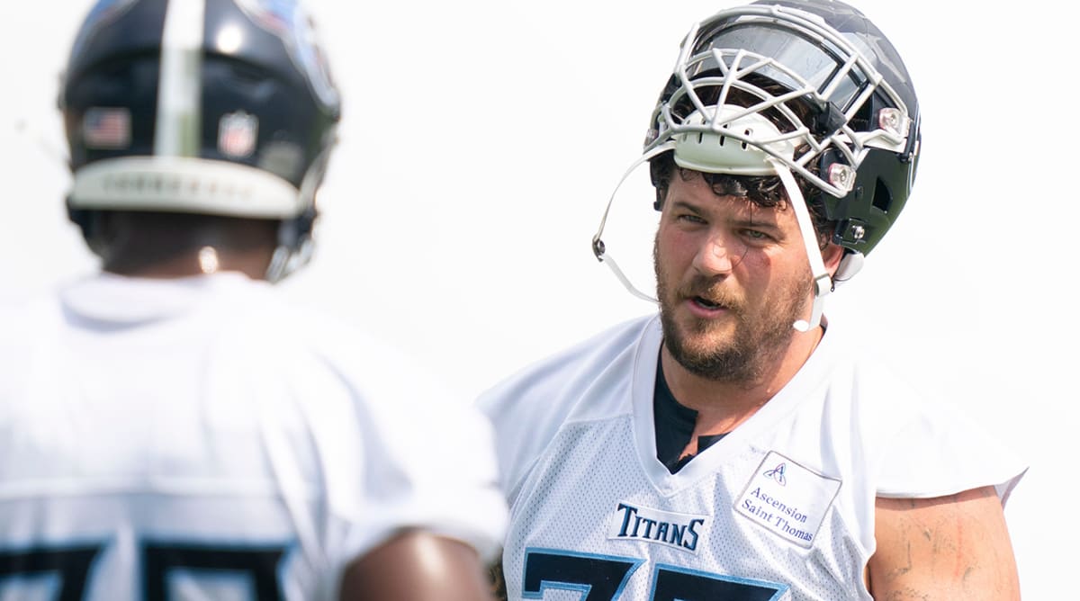 Titans' Taylor Lewan done for the season