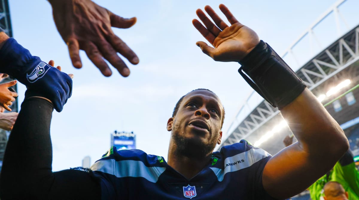 Geno Smith Makes Simple Promise to Seahawks Fans