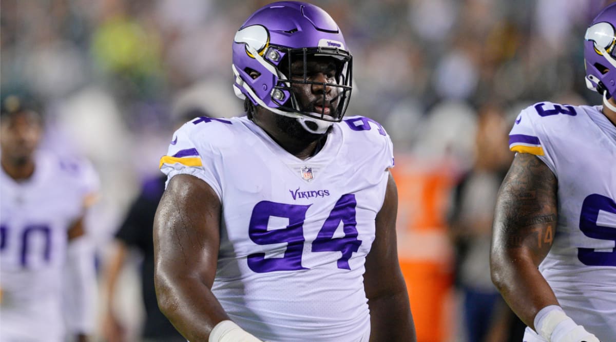 Browns, Ex-Vikings DT Tomlinson Reportedly Agree to Four-Year, $57