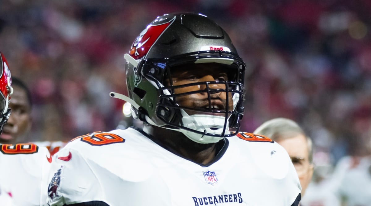 Report: Buccaneers Trading Guard Shaq Mason to Texans