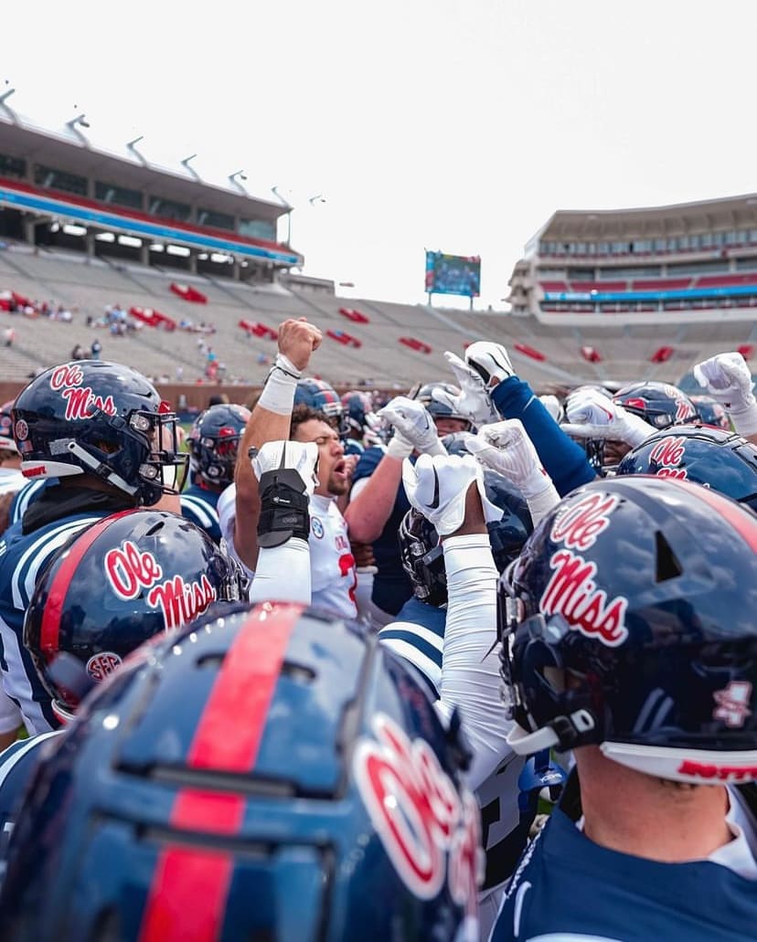 Notebook Ole Miss Red Team Edges Blue Team 5352 In Grove Bowl