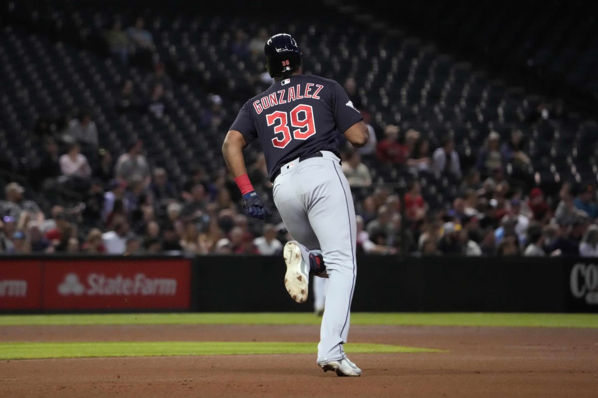 OSCAR GONZALEZ SENDS THE GUARDIANS TO THE ALDS WITH A WALK-OFF