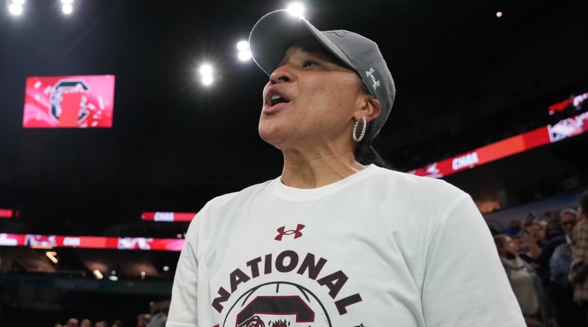 Dawn Staley Said She Isn’t interested in NBA, WNBA Jobs