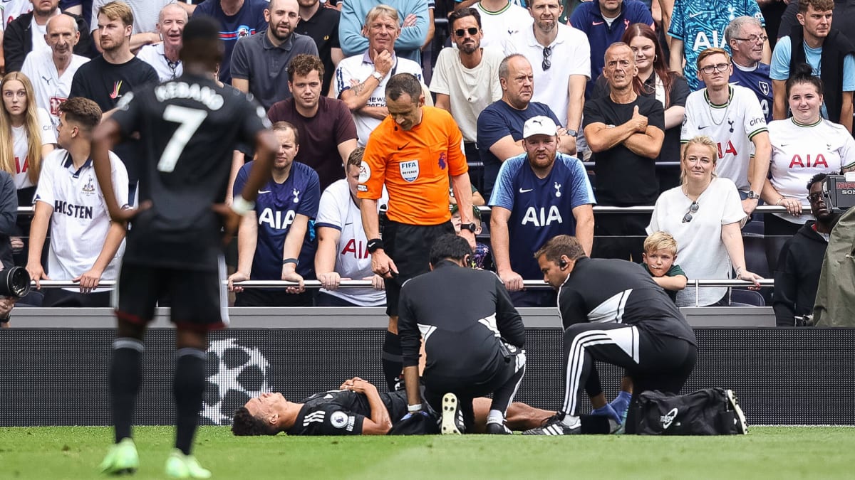 USMNT Holds Its Breath Over Antonee Robinson’s Injury