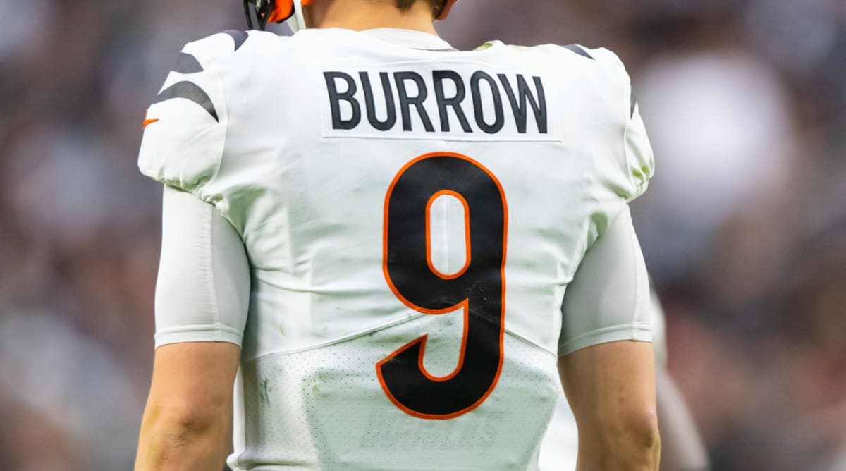 Bengals Joe Burrow wears Ja'Marr Chase's LSU jersey in New Orleans