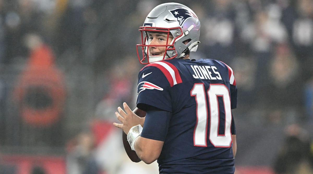 Troy Aikman on what New England Patriots QB Mac Jones and Tom