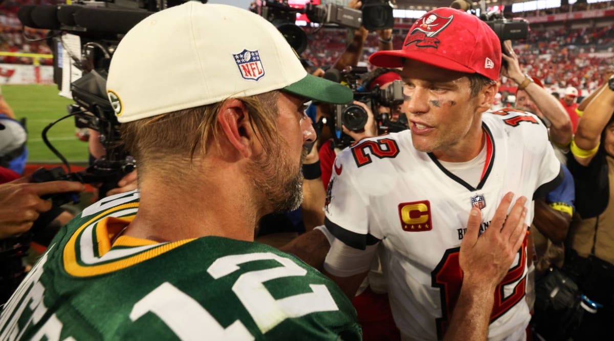 Aaron Rodgers Rumors: Jets Legend Says Team Can Unretire His Number for QB  - Sports Illustrated