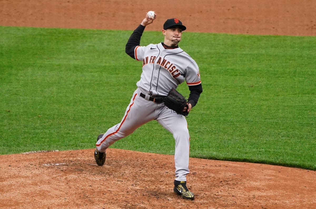 Minnesota Twins sign pitcher Aaron Sanchez on minor league deal