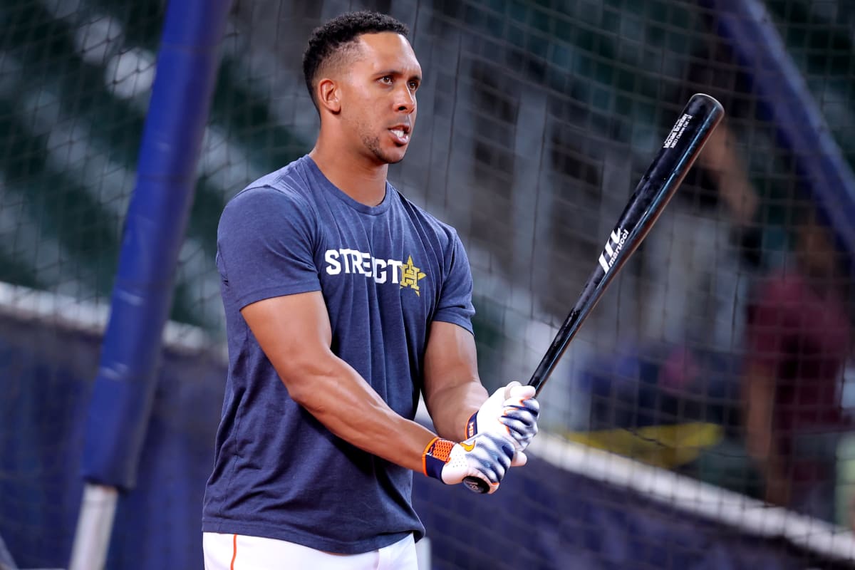 Astros GM: Michael Brantley showing encouraging signs in injury rehab