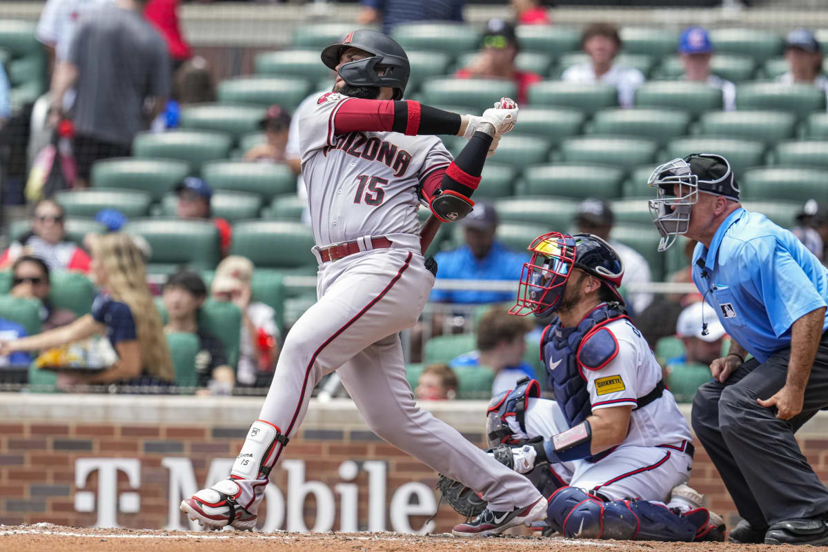 Diamondbacks promote two as rosters expand for September