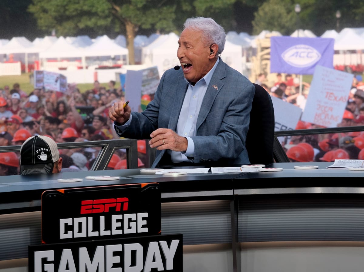 Namath, Corso, and McAfee Pick Cal Golden Bears over Auburn Tigers on ESPN  College GameDay; Herbstreit and Howard Back Auburn - BVM Sports