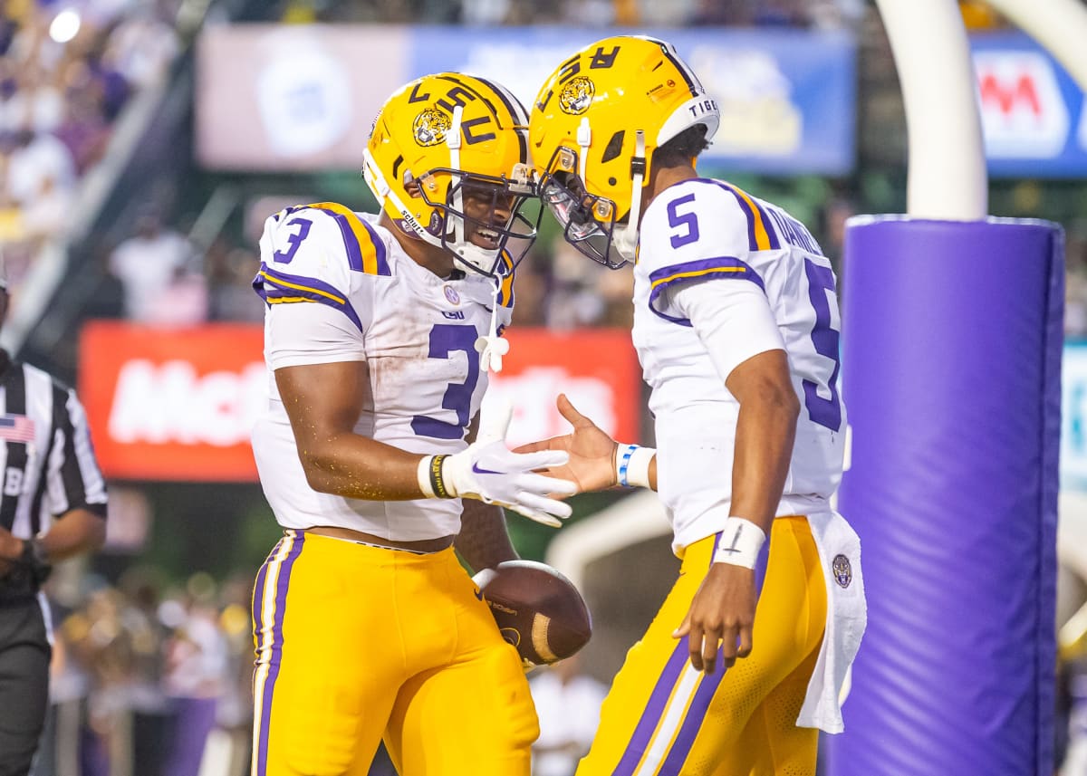 Jayden Daniels leads LSU to dominant win over Grambling with 5 touchdowns and 269 passing yards