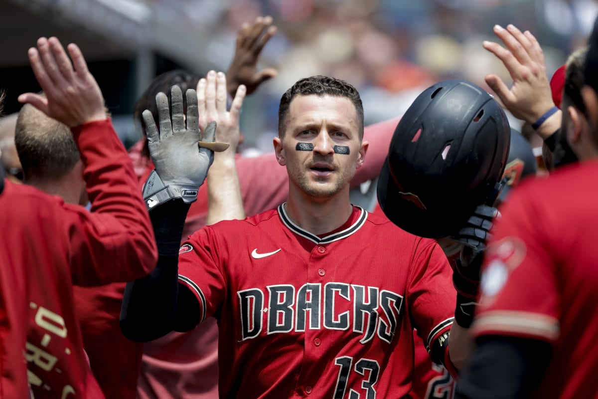 Nick Ahmed Awards by Baseball Almanac