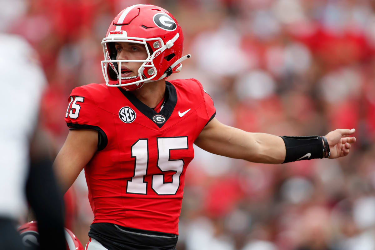 Carson Beck shows potential as top SEC quarterback for Bulldogs