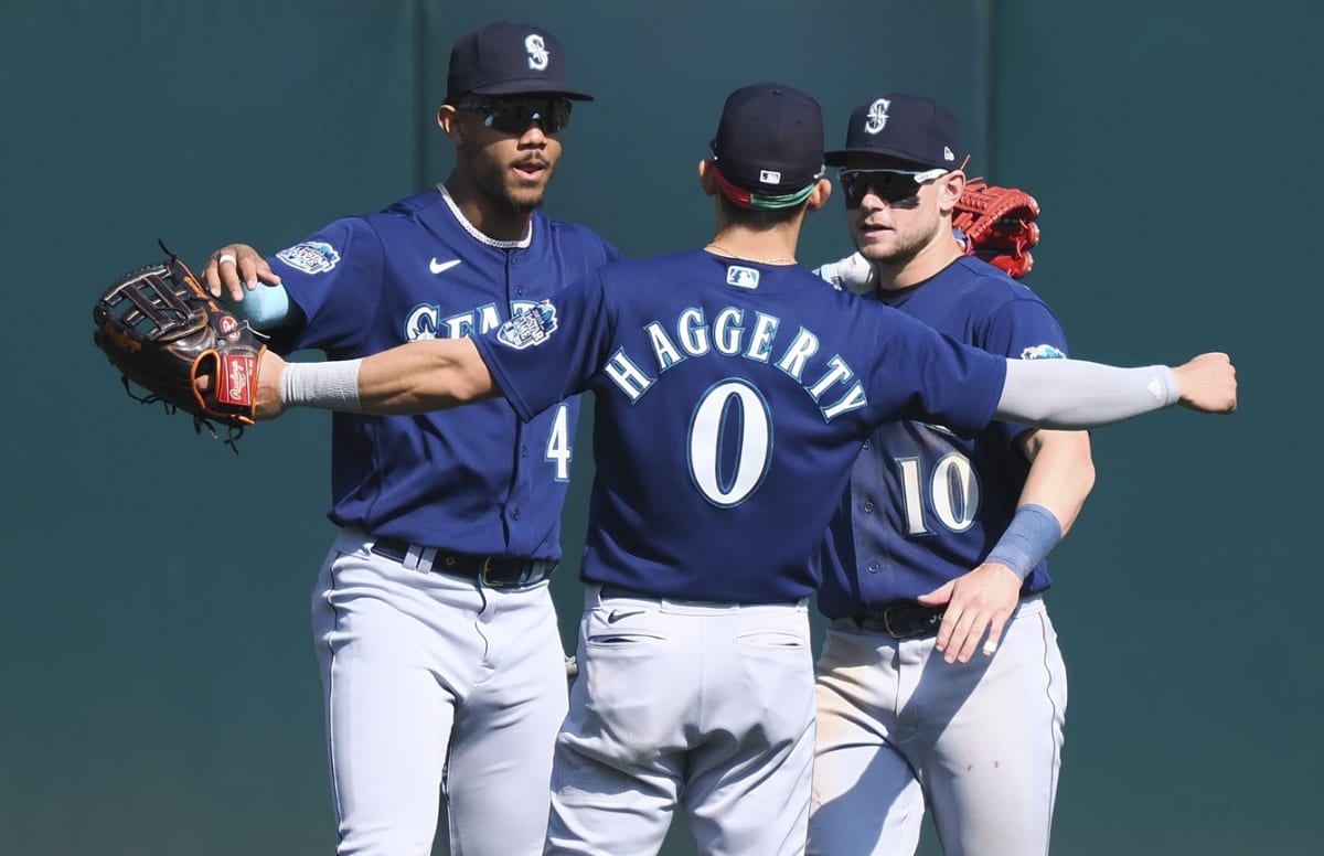 Texas Rangers Broadcasters Go Viral For Ripping Seattle Mariners