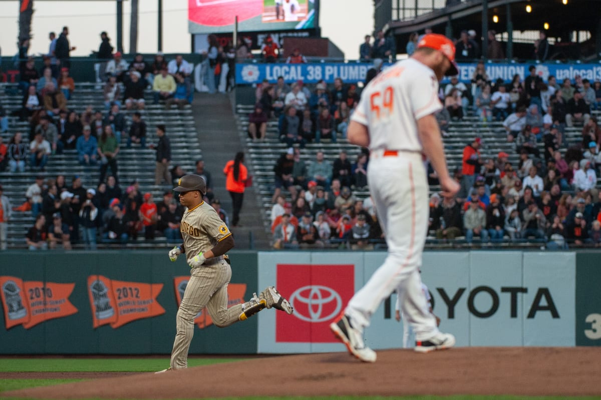 Padres fall to Giants, all but eliminated from playoff contention