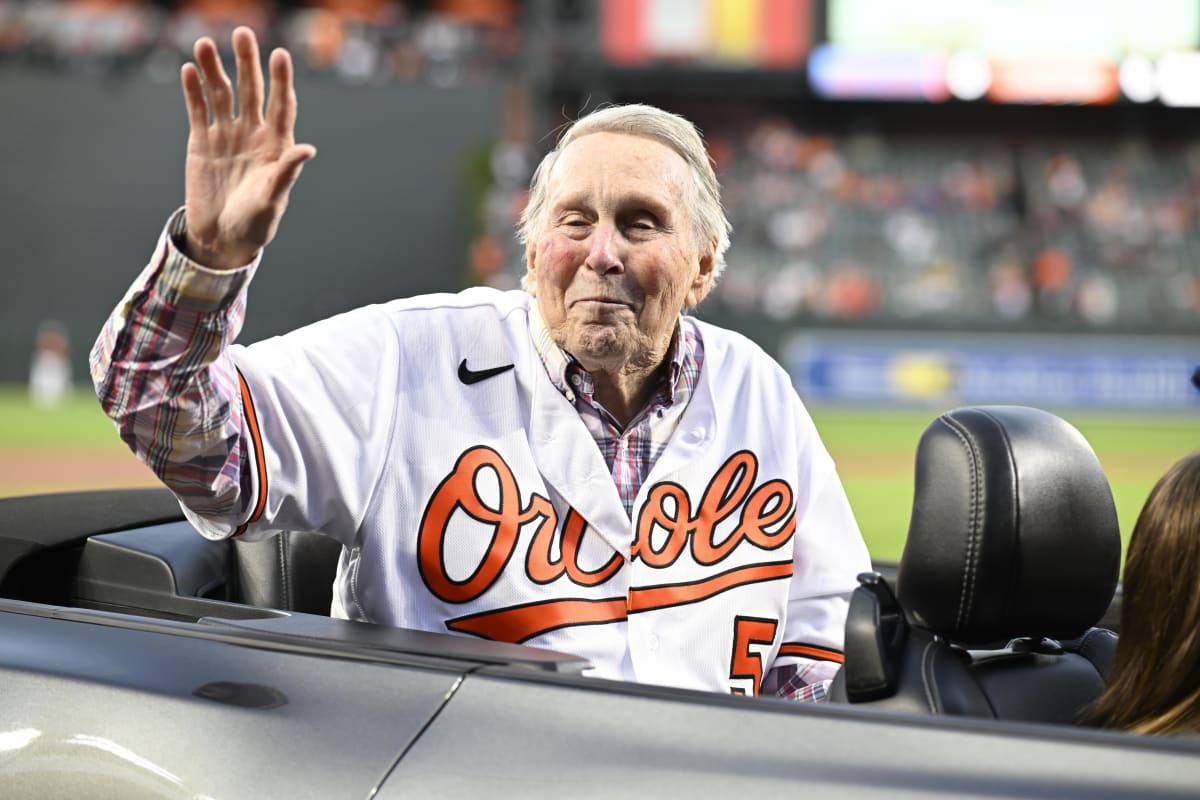 MLB Mourns Loss Of Brooks Robinson