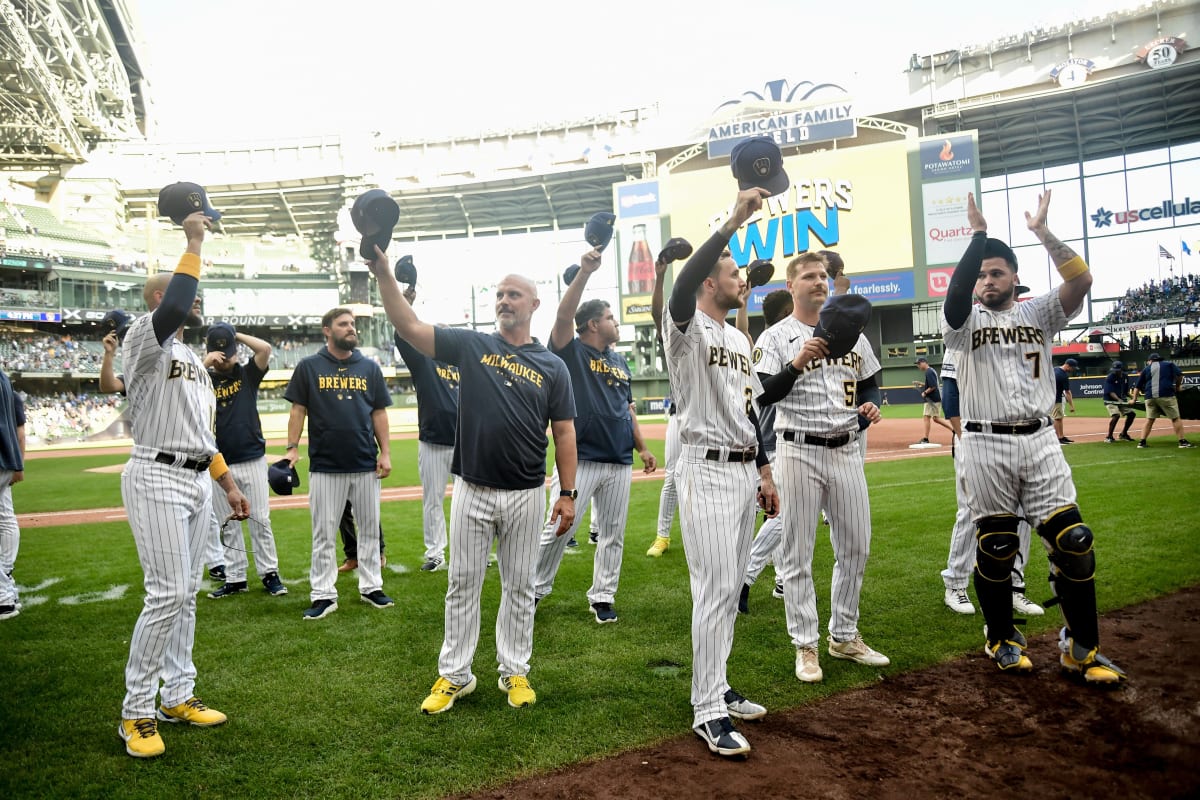 Surefire Hall of Famer Miguel Cabrera Got an Awesome Sendoff From Detroit  Tigers, Fans - Fastball