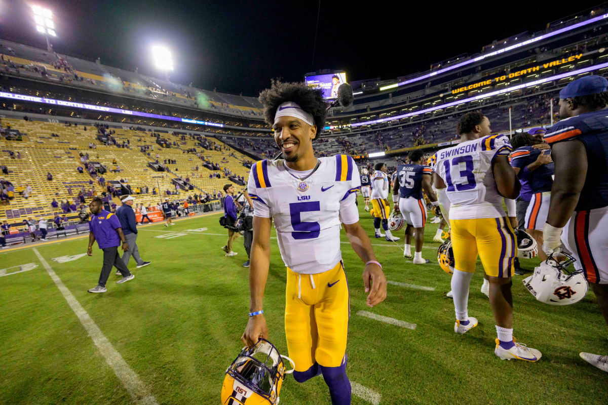 LSU Quarterback Jayden Daniels Among Finalists For 2023 Heisman Trophy ...